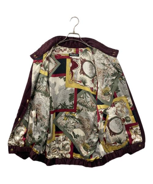 Salvatore Ferragamo（サルヴァトーレ フェラガモ）Salvatore Ferragamo (サルヴァトーレ フェラガモ) 裏アニマル柄シルクジャケット ボルドー サイズ:Lの古着・服飾アイテム