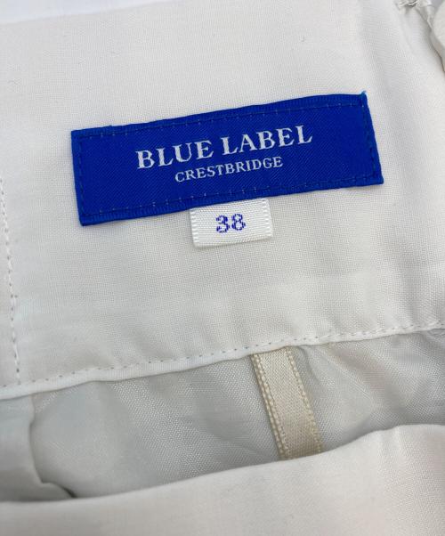 BLUE LABEL CRESTBRIDGE（ブルーレーベルクレストブリッジ）BLUE LABEL CRESTBRIDGE (ブルーレーベルクレストブリッジ) スカート ホワイト サイズ:38の古着・服飾アイテム
