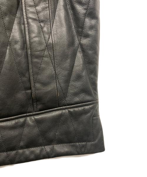 CCU（シーシーユー）CCU (シーシーユー) QUILTED VEST/レザーキルティングベスト ブラック サイズ:2の古着・服飾アイテム