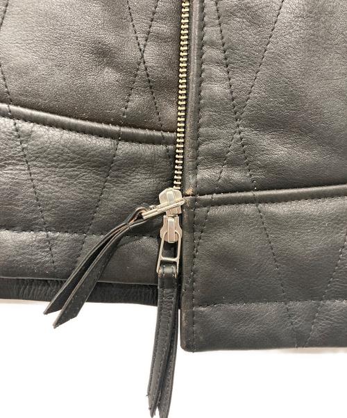 CCU（シーシーユー）CCU (シーシーユー) QUILTED VEST/レザーキルティングベスト ブラック サイズ:2の古着・服飾アイテム