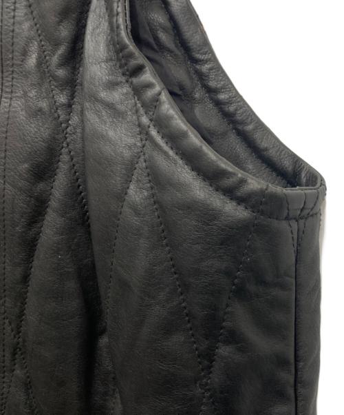 CCU（シーシーユー）CCU (シーシーユー) QUILTED VEST/レザーキルティングベスト ブラック サイズ:2の古着・服飾アイテム