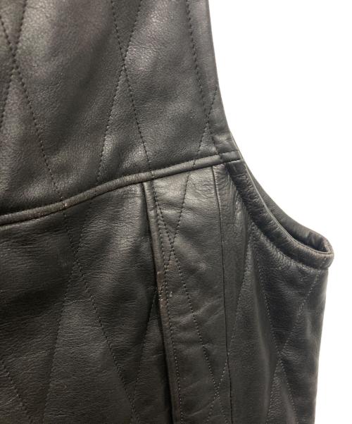 CCU（シーシーユー）CCU (シーシーユー) QUILTED VEST/レザーキルティングベスト ブラック サイズ:2の古着・服飾アイテム