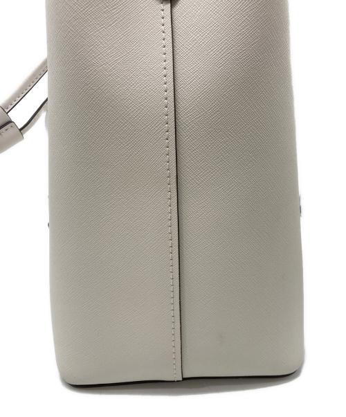 MICHAEL KORS（マイケル・コース）MICHAEL KORS (マイケル・コース) 2WAYバケットバッグ ホワイトの古着・服飾アイテム