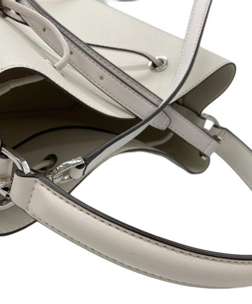 MICHAEL KORS（マイケル・コース）MICHAEL KORS (マイケル・コース) 2WAYバケットバッグ ホワイトの古着・服飾アイテム