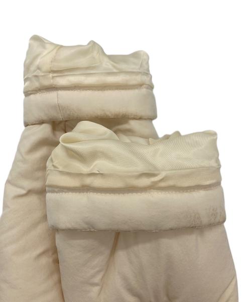 ISSEY MIYAKE（イッセイミヤケ）ISSEY MIYAKE (イッセイミヤケ) ギャザー変形パデットロングコート アイボリー サイズ:1の古着・服飾アイテム