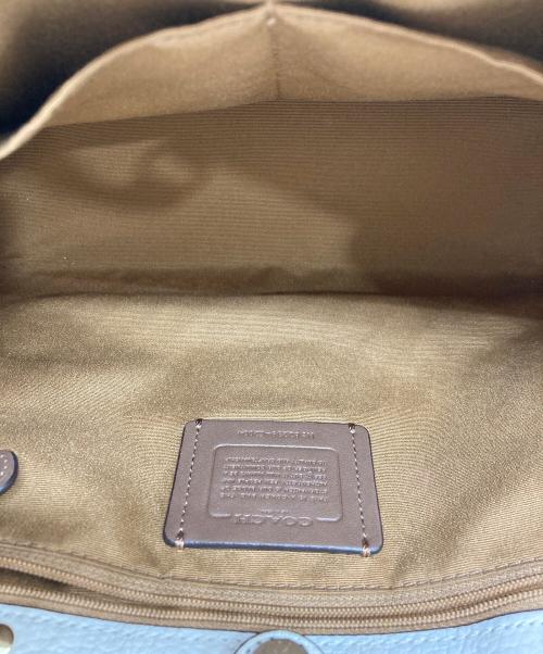 COACH（コーチ）COACH (コーチ) デンプシー キャリーオール ウィズ パッチ アイボリーの古着・服飾アイテム