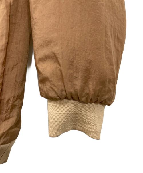 NIKE（ナイキ）NIKE (ナイキ) SWOOSH FULLZIP JACKET/ スウッシュ　フルジップ　ジャケット ベージュ サイズ:Lの古着・服飾アイテム