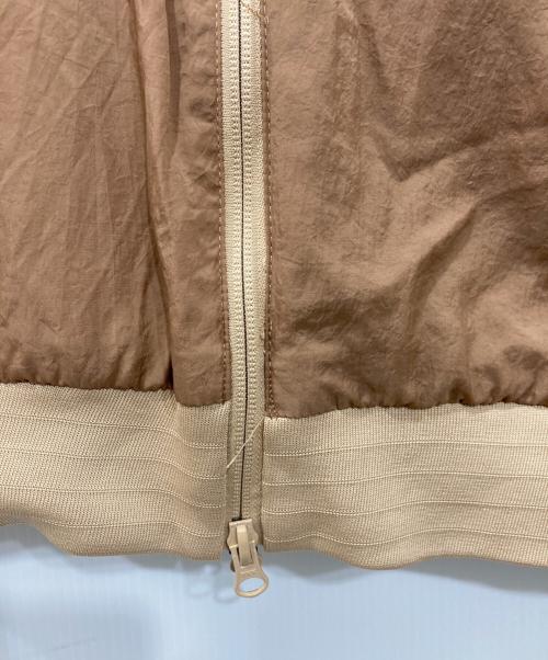 NIKE（ナイキ）NIKE (ナイキ) SWOOSH FULLZIP JACKET/ スウッシュ　フルジップ　ジャケット ベージュ サイズ:Lの古着・服飾アイテム