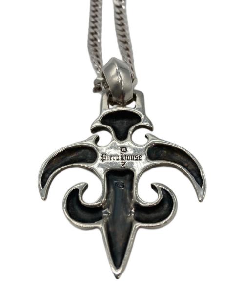 PIERO HOUSE（ピエロハウス）PIERO HOUSE (ピエロハウス) トライバルクロスネックレス シルバーの古着・服飾アイテム
