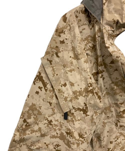 USMC（ユーエスエムシー）USMC (ユーエスエムシー) ライトウェイトゴアテックスパーカ/Lightweight Exposure Jacket ベージュ サイズ:small-regularの古着・服飾アイテム