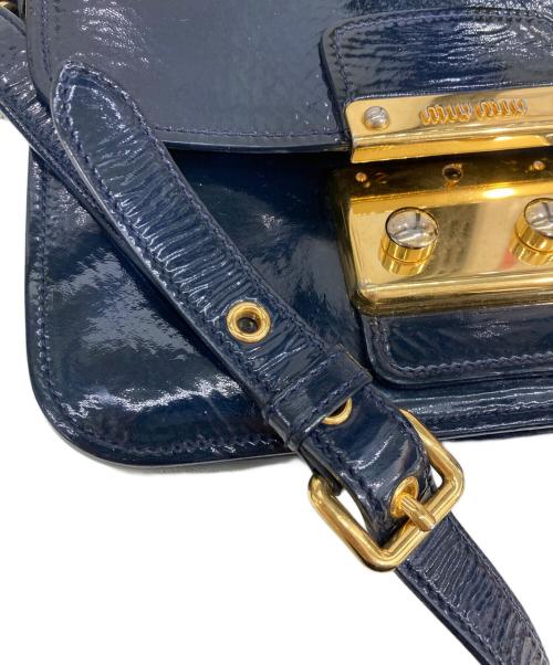 MIU MIU（ミュウミュウ）MIU MIU (ミュウミュウ) ショルダーバッグ ネイビーの古着・服飾アイテム