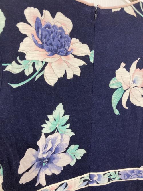 LEONARD（レオナール）LEONARD (レオナール) 花柄ワンピース ネイビー サイズ:44の古着・服飾アイテム