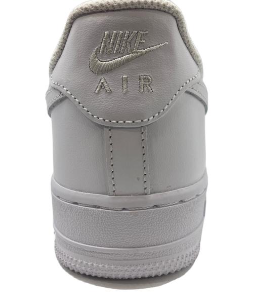 NIKE（ナイキ）NIKE (ナイキ) ローカットスニーカー/AIR FORCE1 LOW/エアフォースワン　ロー ホワイト サイズ:26.5cm/US8.5/UK7.5/EU42 未使用品の古着・服飾アイテム