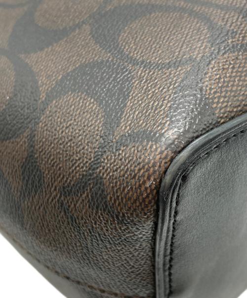 COACH（コーチ）COACH (コーチ) スモール タウン バケット バッグ シグネチャー キャンバス ブラウンの古着・服飾アイテム