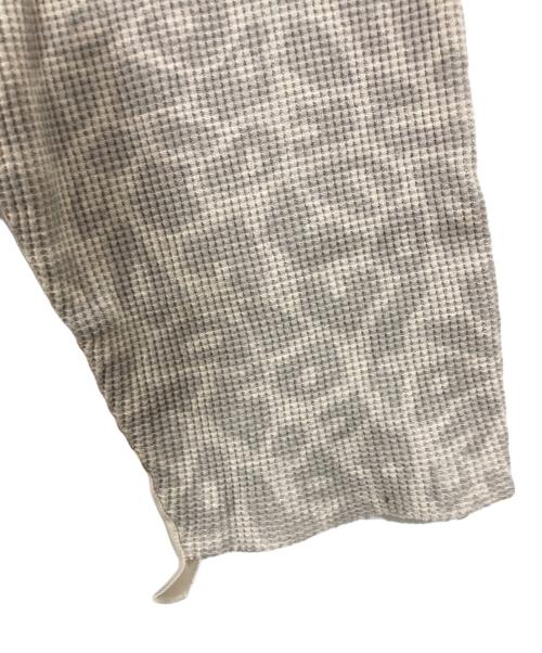 Name.（ネーム）Name. (ネーム) LEOPARD WAFFLE TAPED LOOSE SLEEVE TEE/レオパード　ワッフル　テープ　ルーズスリーブ　ティー アイボリー×グレー サイズ:2の古着・服飾アイテム