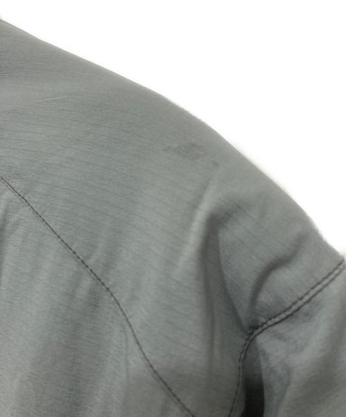 ARC'TERYX（アークテリクス）ARC'TERYX (アークテリクス) BEAMS (ビームス) Atom AR Hoody/アトム　エーアール　フーディ グレー サイズ:Mの古着・服飾アイテム