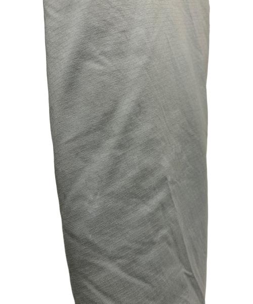 ARC'TERYX（アークテリクス）ARC'TERYX (アークテリクス) BEAMS (ビームス) Atom AR Hoody/アトム　エーアール　フーディ グレー サイズ:Mの古着・服飾アイテム