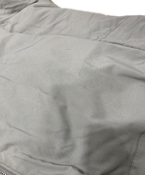 ARC'TERYX（アークテリクス）ARC'TERYX (アークテリクス) BEAMS (ビームス) Atom AR Hoody/アトム　エーアール　フーディ グレー サイズ:Mの古着・服飾アイテム