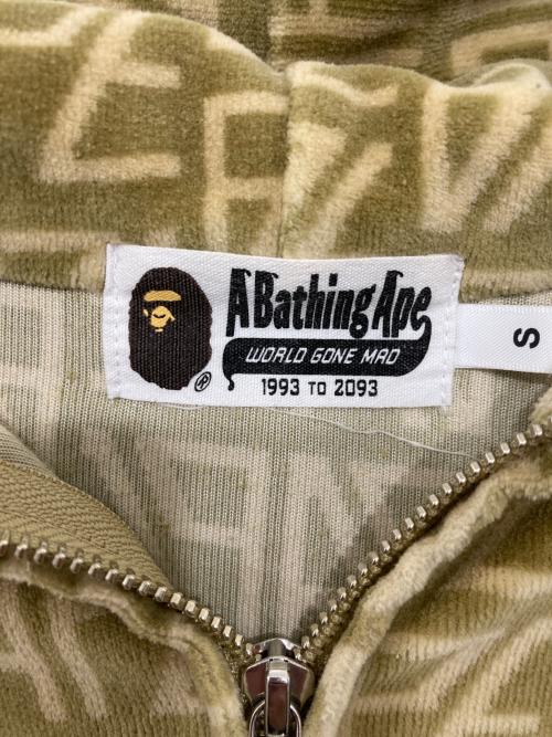 A BATHING APE（ア ベイシング エイプ）A BATHING APE (ア ベイシング エイプ) Logo Monogram Velour Shark Full Zip Hoodie イエロー サイズ:Sの古着・服飾アイテム