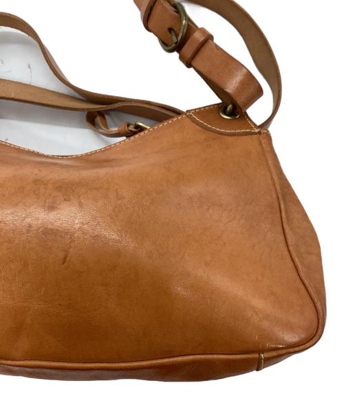 IL BISONTE（イル ビゾンテ）IL BISONTE (イル ビゾンテ) レザーショルダーバッグ ブラウンの古着・服飾アイテム