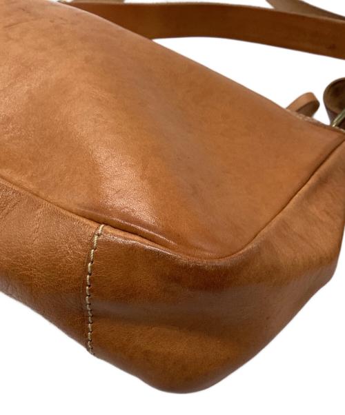 IL BISONTE（イル ビゾンテ）IL BISONTE (イル ビゾンテ) レザーショルダーバッグ ブラウンの古着・服飾アイテム