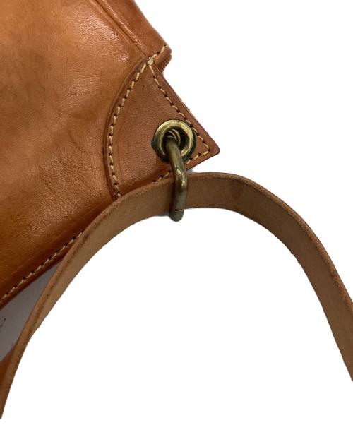 IL BISONTE（イル ビゾンテ）IL BISONTE (イル ビゾンテ) レザーショルダーバッグ ブラウンの古着・服飾アイテム