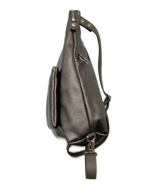 ear PAPILLONNER（イアパピヨネ）ear PAPILLONNER (イアパピヨネ) きれいめDリュック/マルチウェイバッグ ベージュの古着・服飾アイテム