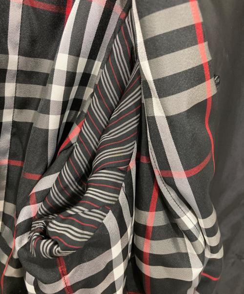 BURBERRY BLACK LABEL（バーバリーブラックレーベル）BURBERRY BLACK LABEL (バーバリーブラックレーベル) 裏地チェック ナイロンコート ブラック サイズ:LLの古着・服飾アイテム