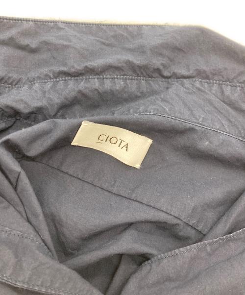CIOTA（シオタ）CIOTA (シオタ) スビンコットンタイプライターレギュラーカラーシャツ ネイビー サイズ:5の古着・服飾アイテム