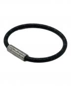 LOUIS VUITTONルイ ヴィトン）の古着「ブレスレット・キープ イット」｜ブラック