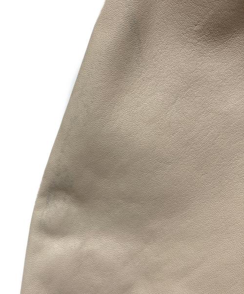 Hysteric Glamour（ヒステリックグラマー）Hysteric Glamour (ヒステリックグラマー) HORSE SHOE ワッペン付レザースリーブスタジャント レッド サイズ:Sの古着・服飾アイテム