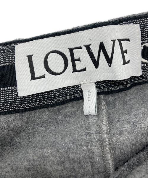 LOEWE（ロエベ）LOEWE (ロエベ) ドローストリング レザーパッチ ウールトラウザー グレー サイズ:42の古着・服飾アイテム