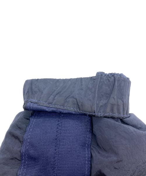 STONE ISLAND（ストーンアイランド）STONE ISLAND (ストーンアイランド) NYLON METAL IN ECONYL ANTI-DROP HOODED DOWN JACKET/ナイロンメタル ダウンジャケット ブルー サイズ:Mの古着・服飾アイテム