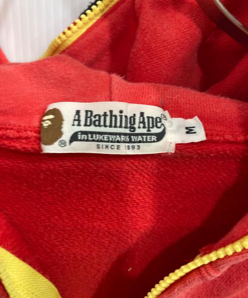 A BATHING APE（ア ベイシング エイプ）A BATHING APE (ア ベイシング エイプ) Red NEON shark full zip hoodie レッド サイズ:Mの古着・服飾アイテム