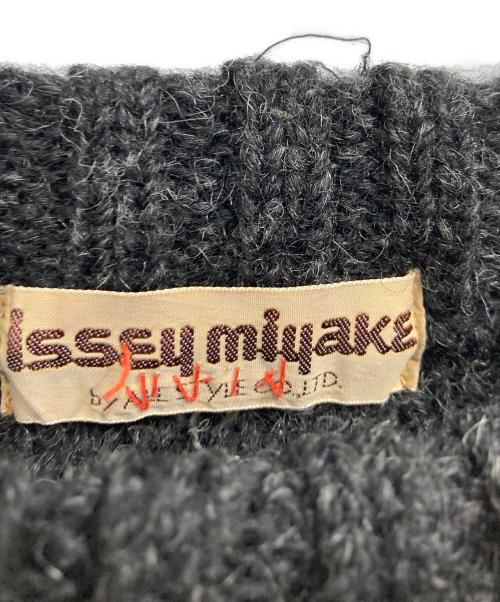 ISSEY MIYAKE（イッセイミヤケ）ISSEY MIYAKE (イッセイミヤケ) ラグランウールセーター ブラック サイズ:記載なしの古着・服飾アイテム