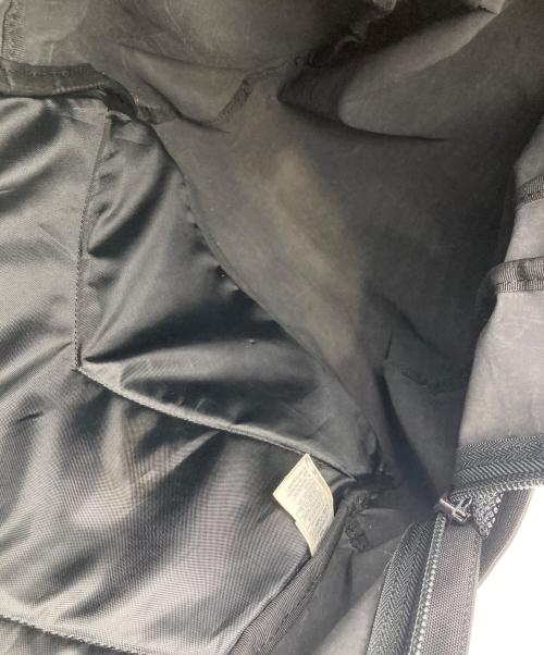 CarHartt（カーハート）CarHartt (カーハート) Reflective Kickflip Backpack ブラックの古着・服飾アイテム