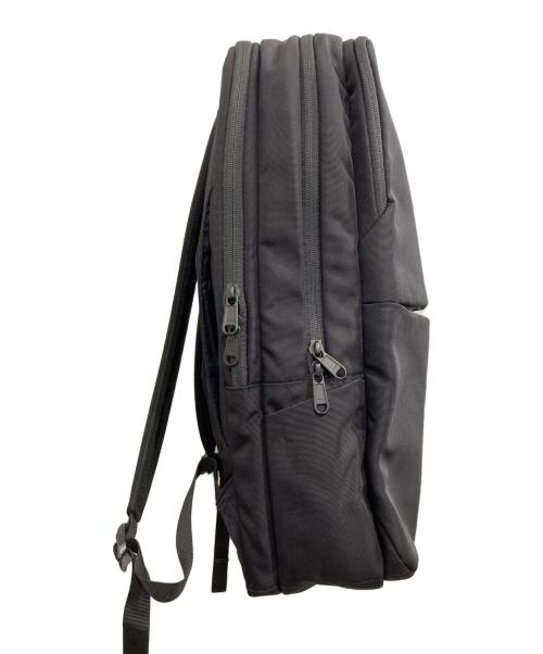 THE NORTH FACE（ザ ノース フェイス）THE NORTH FACE (ザ ノース フェイス) Shuttle Daypack Slim /シャトルデイパックスリム ブラックの古着・服飾アイテム