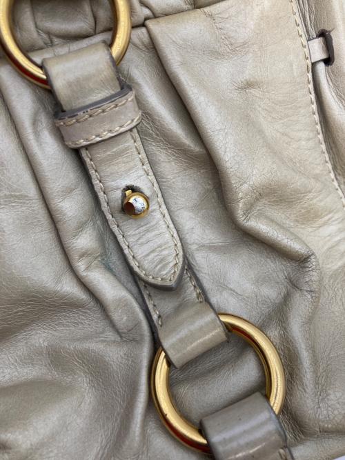 MIU MIU（ミュウミュウ）MIU MIU (ミュウミュウ) VITELLO LUX 2WAY BAG グリーンの古着・服飾アイテム