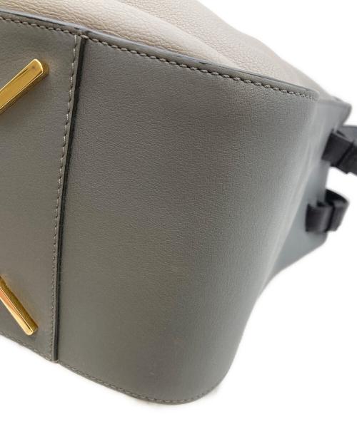 LOEWE（ロエベ）LOEWE (ロエベ) ハンモック スモール 2WAYバッグ グレーの古着・服飾アイテム