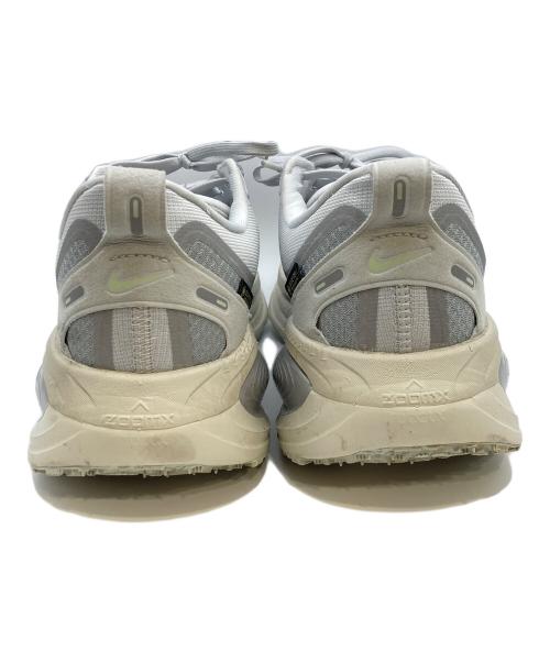 NIKE（ナイキ）NIKE (ナイキ) VOMERO 18 GORE-TEX グレー サイズ:28.5cm/US10.5/UK9.5/EUR44.5の古着・服飾アイテム