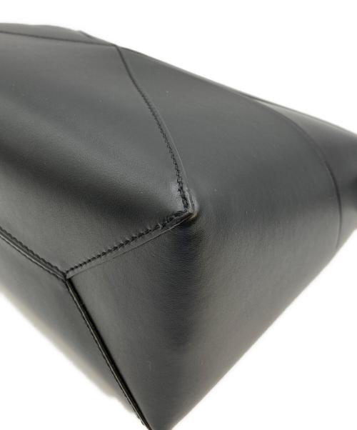 LOEWE（ロエベ）LOEWE (ロエベ) Puzzle Fold Wash Bag/パズル フォールド トラベルポーチ/ハンドバッグ ブラックの古着・服飾アイテム