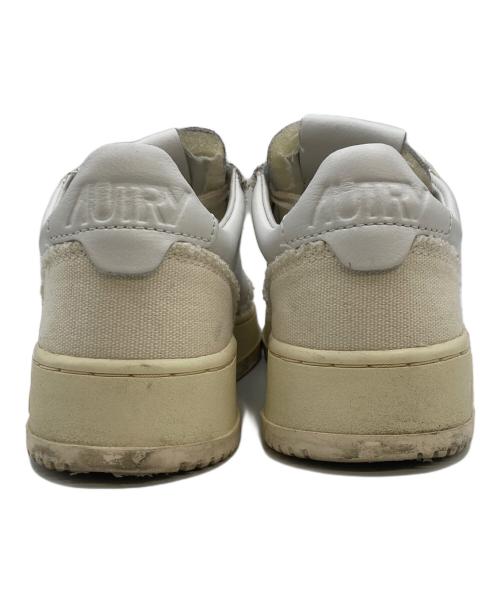 AUTRY（オートリ―）AUTRY (オートリ―) MEDALIST CB01 CANVAS BI ホワイト サイズ:36の古着・服飾アイテム