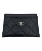CHANELシャネル）の古着「マトラッセ キャビアスキン カードケース」｜ブラック