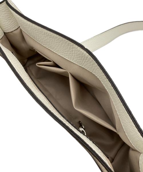 DES PRES（デ プレ）DES PRES (デ プレ) レザーハンドバッグ ホワイトの古着・服飾アイテム