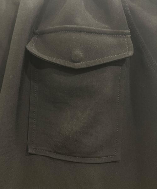 CONZ（コンズ）conz (コンズ) オーバータックパンツ ブラック サイズ:3の古着・服飾アイテム