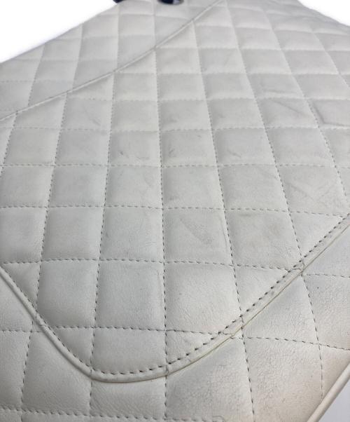 CHANEL（シャネル）CHANEL (シャネル) パイソンココマークトートバッグ アイボリーの古着・服飾アイテム