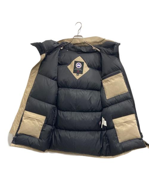 CANADA GOOSE BLACK LABEL（カナダグース ブラックレーベル）CANADA GOOSE BLACK LABEL (カナダグース ブラックレーベル) CRESTON クレストン ダウンジャケット ベージュ サイズ:Mの古着・服飾アイテム