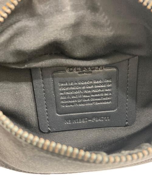 COACH（コーチ）COACH (コーチ) シグネチャー PVCウエストバッグ グレー×ブラックの古着・服飾アイテム