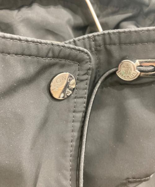 MONCLER（モンクレール）MONCLER (モンクレール) KOUROU GIUBBOTTOナイロンコート/クールー　ジュボット　ナイロンコート ブラックの古着・服飾アイテム
