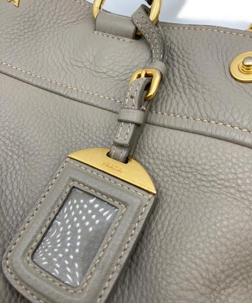 PRADA（プラダ）PRADA (プラダ) 2WAYレザーハンドバッグ/ショルダーバッグ/ハンドバッグ ベージュの古着・服飾アイテム